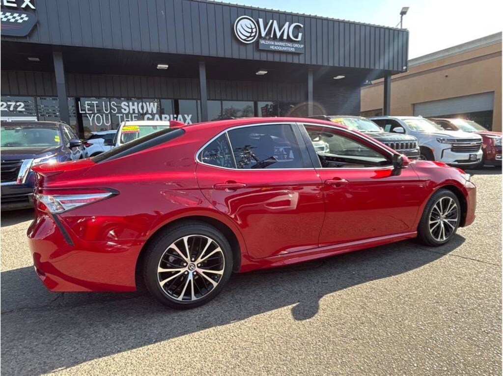 Used 2019 Toyota Camry Sedan