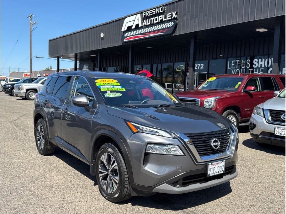 2023 Nissan Rogue SV FWD's photo