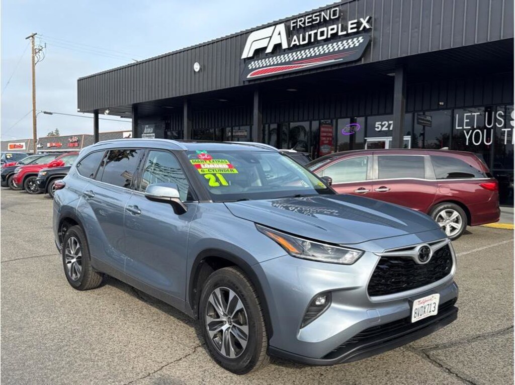 Used 2021 Toyota Highlander XLE SUV