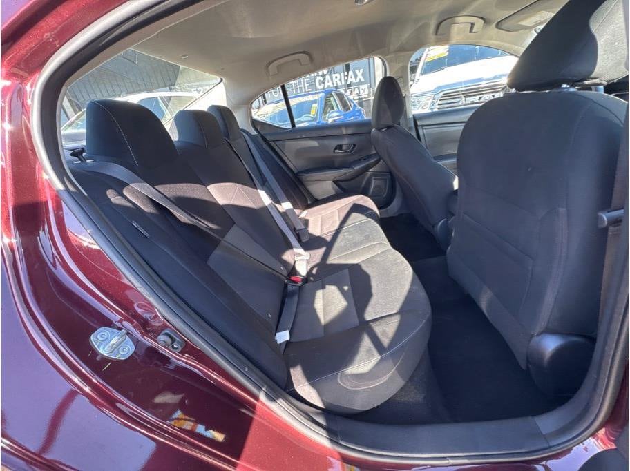 2025 Nissan Sentra SV - Photo 13