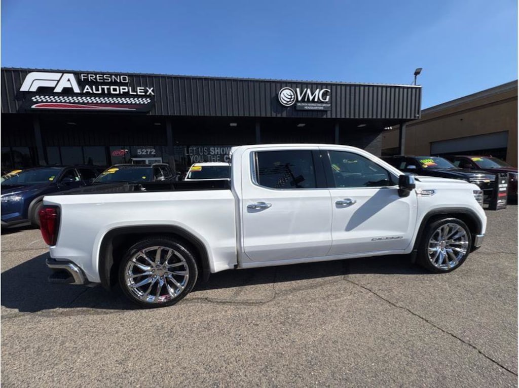 Used 2024 GMC Sierra 1500 SLT Truck Crew Cab