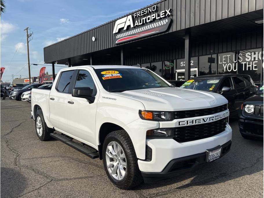 2021 Chevrolet Silverado 1500 Custom Crew Cab Short Box's photo
