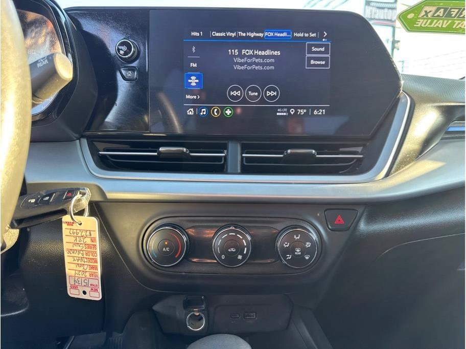 2024 Chevrolet Trax LS - Photo 21