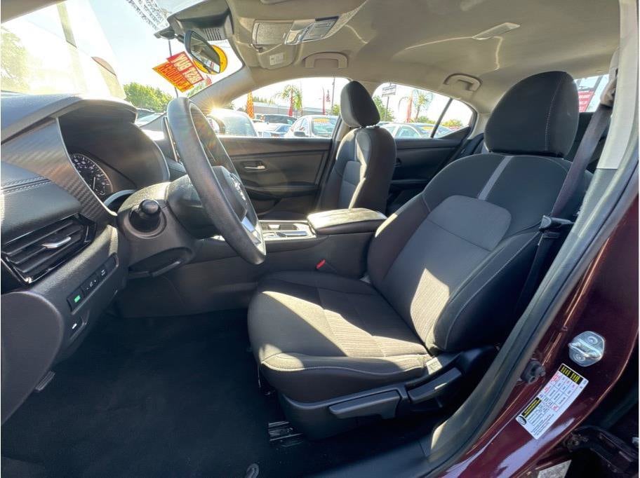 2025 Nissan Sentra SV - Photo 21