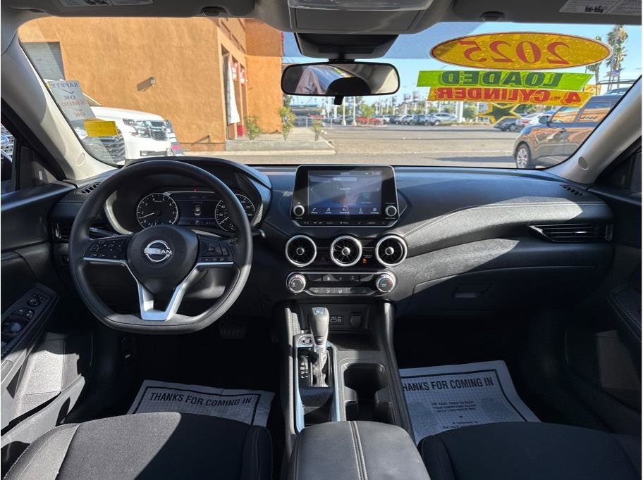 2025 Nissan Sentra SV - Photo 17