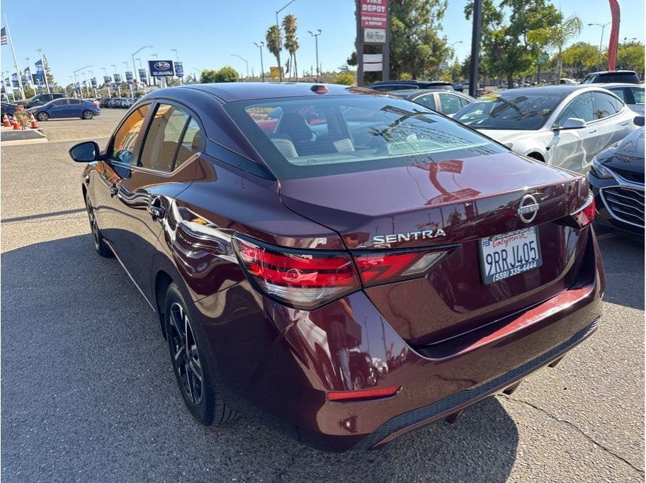2025 Nissan Sentra SV - Photo 6