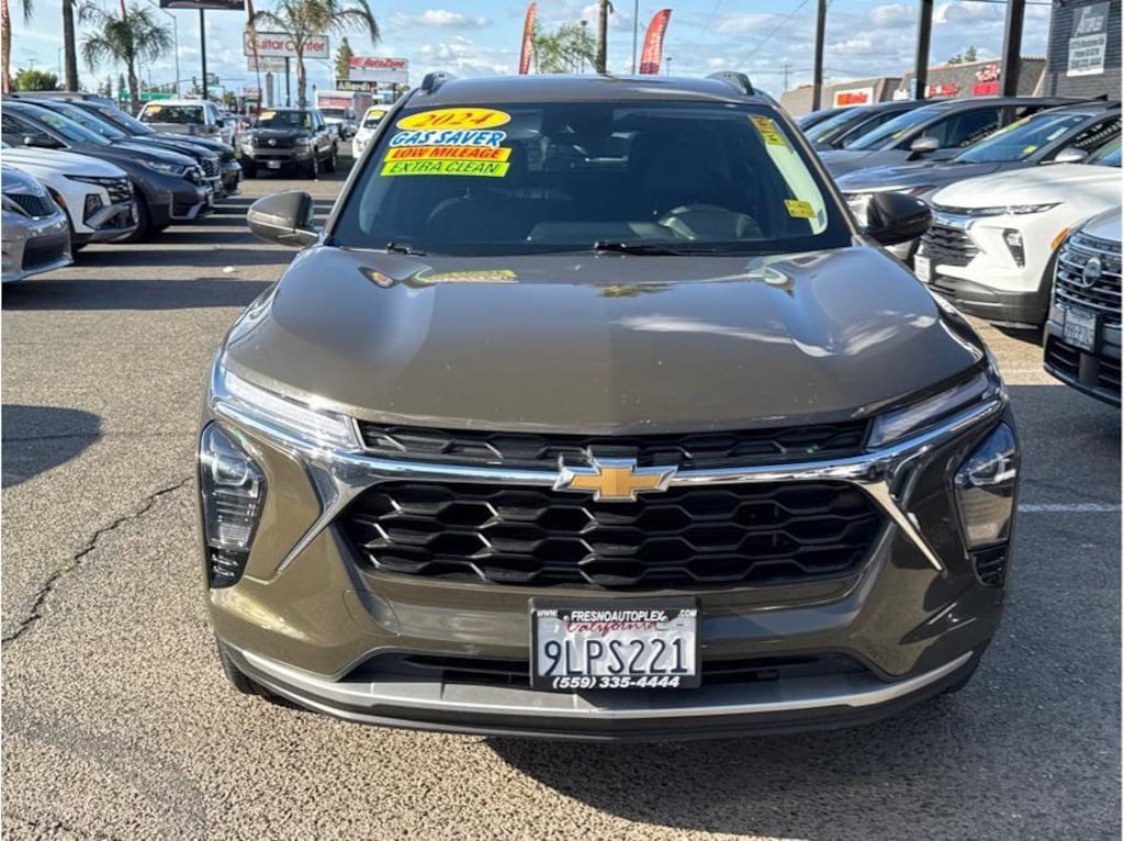 Used 2024 Chevrolet Trax LT SUV