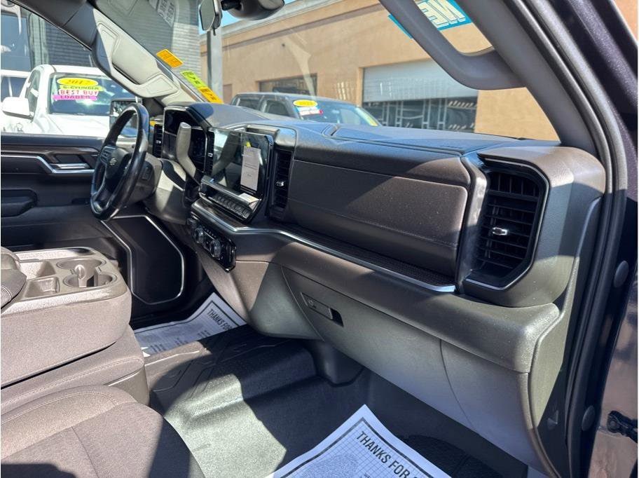 2022 Chevrolet Silverado 1500 LT - Photo 9