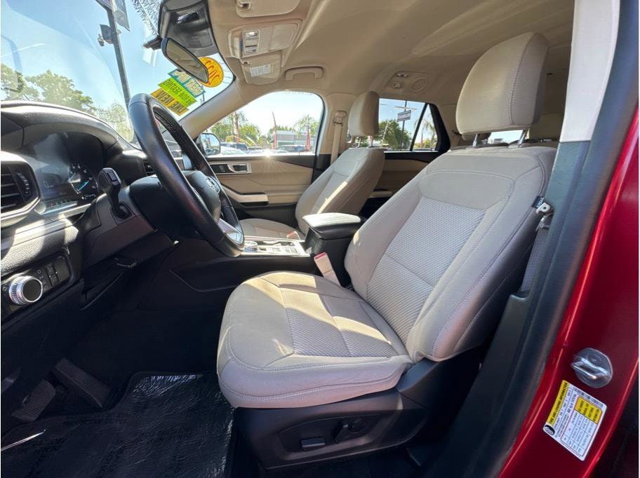 2023 Ford Explorer XLT - Photo 22