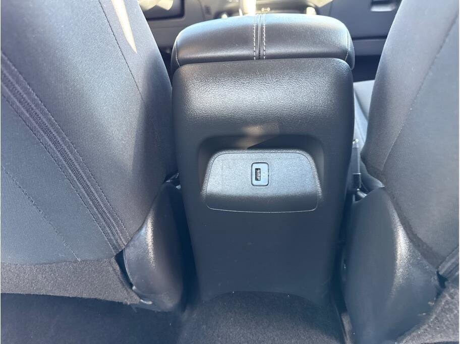 2025 Nissan Sentra SV - Photo 13
