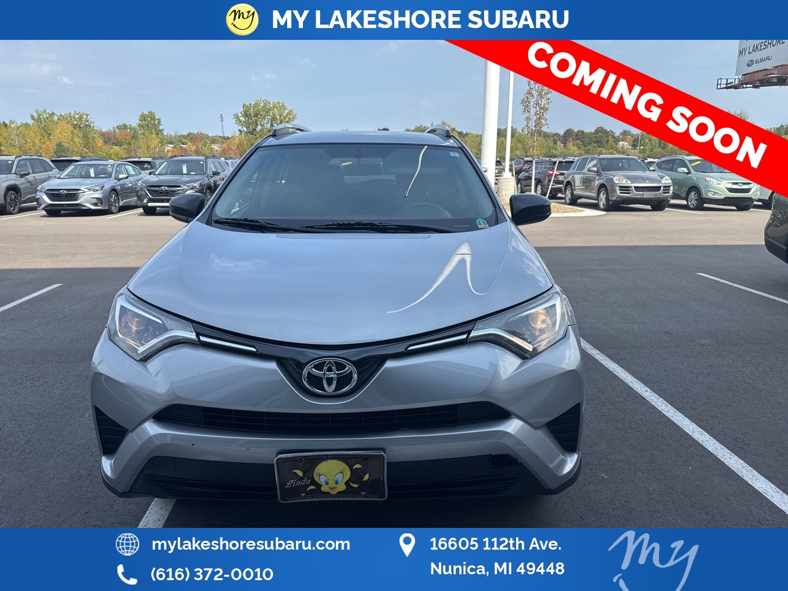 2016 Toyota RAV4 LE photo 2
