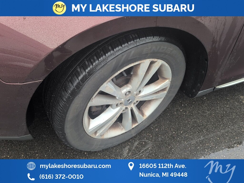 2012 Lincoln MKS Base photo 3