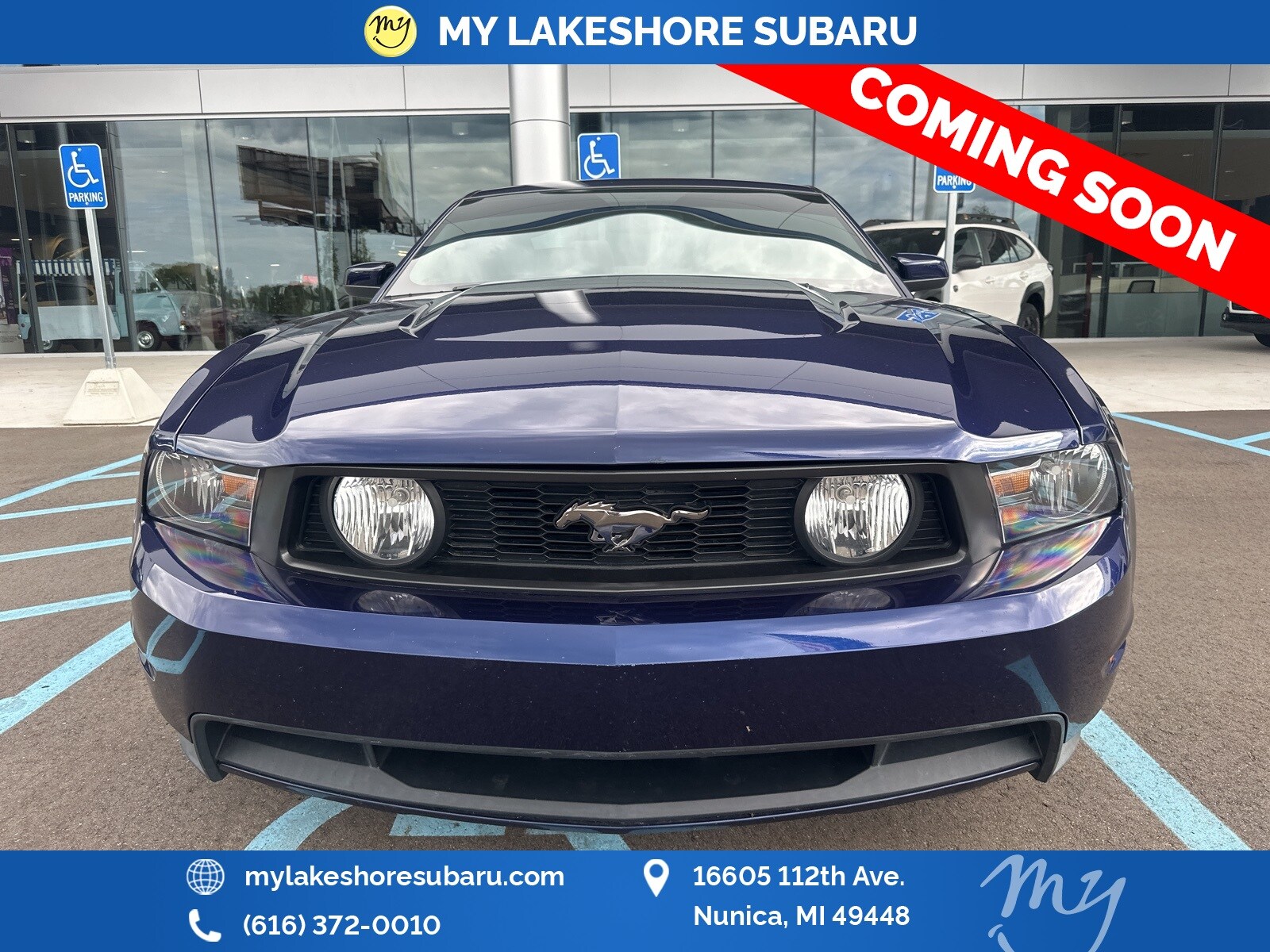 2012 Ford Mustang GT Premium photo 2