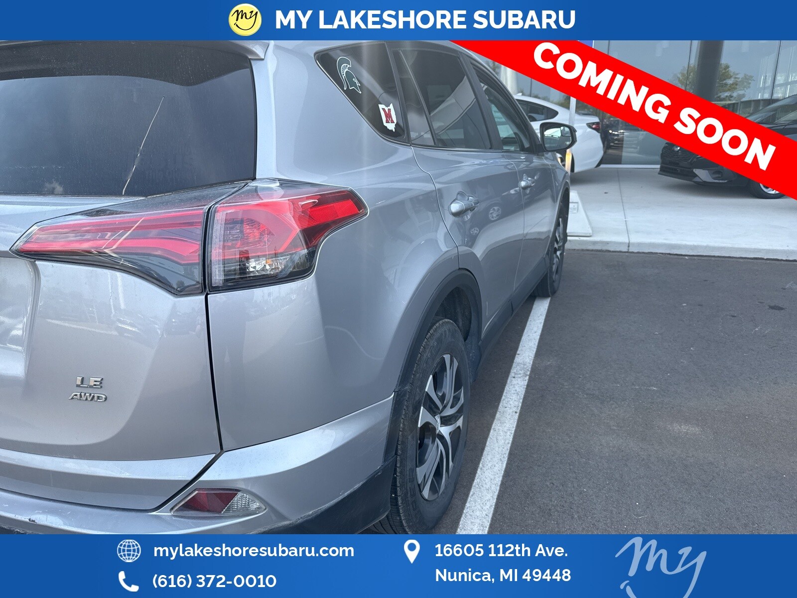 2016 Toyota RAV4 LE photo 4