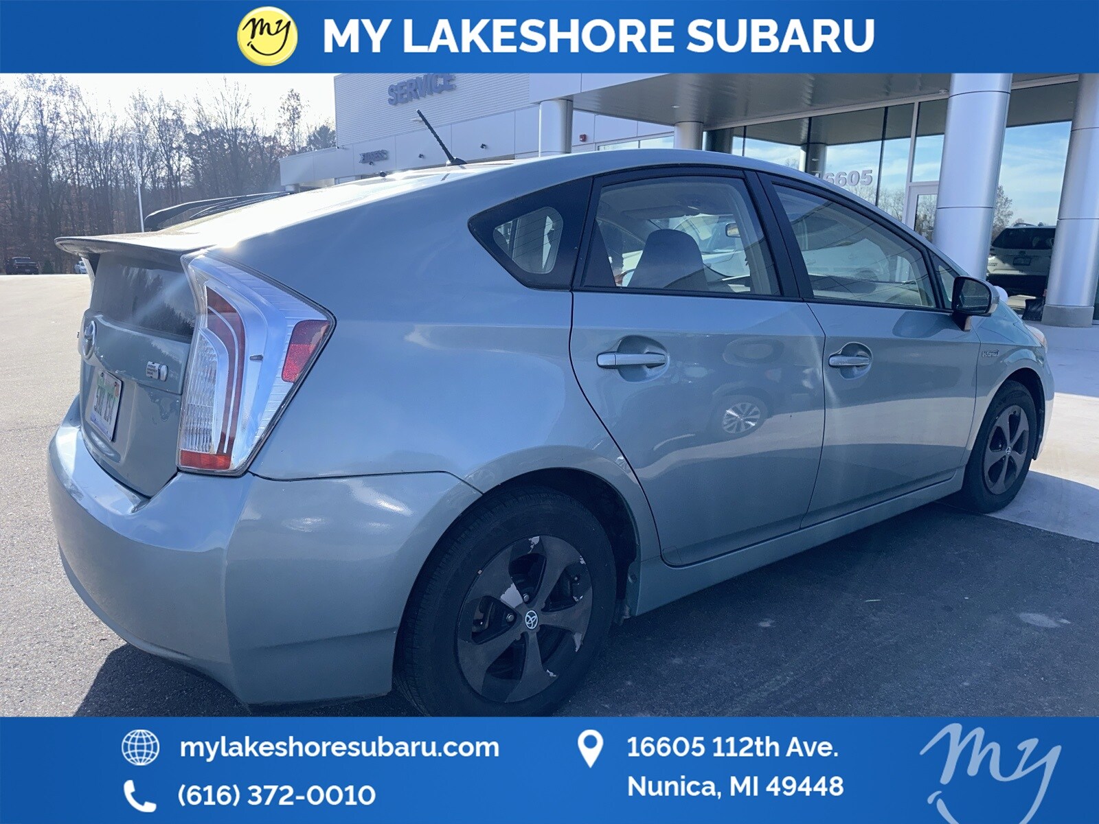 2013 Toyota Prius Two photo 4