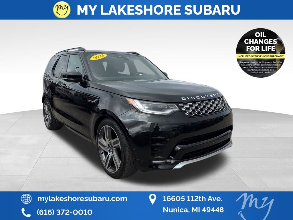 2023 Land Rover Discovery Metropolitan Edition's photo