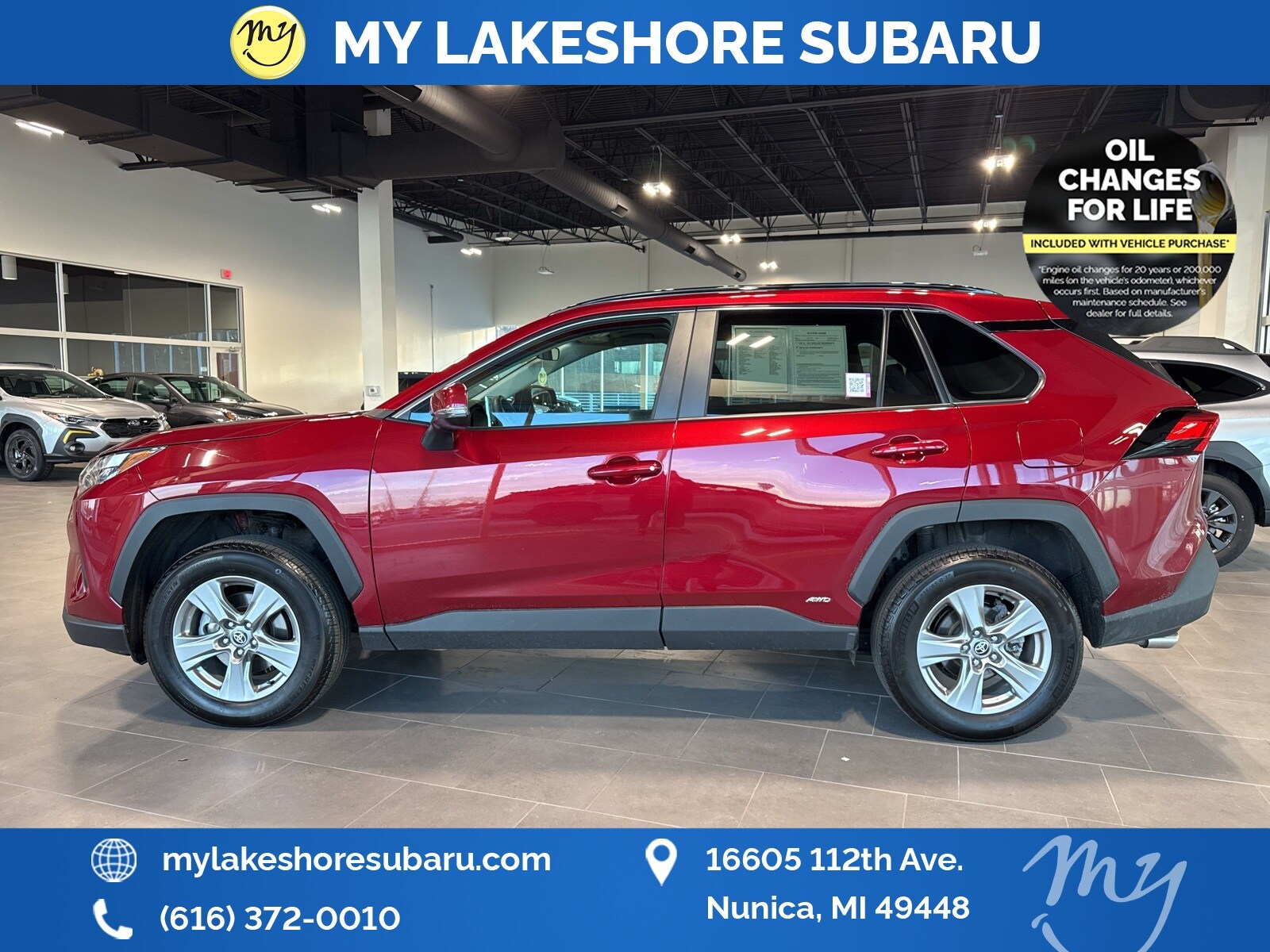 2024 Toyota RAV4 Hybrid XLE photo 4