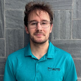 Staff member Riley Neis from ID_0ae815ec814c