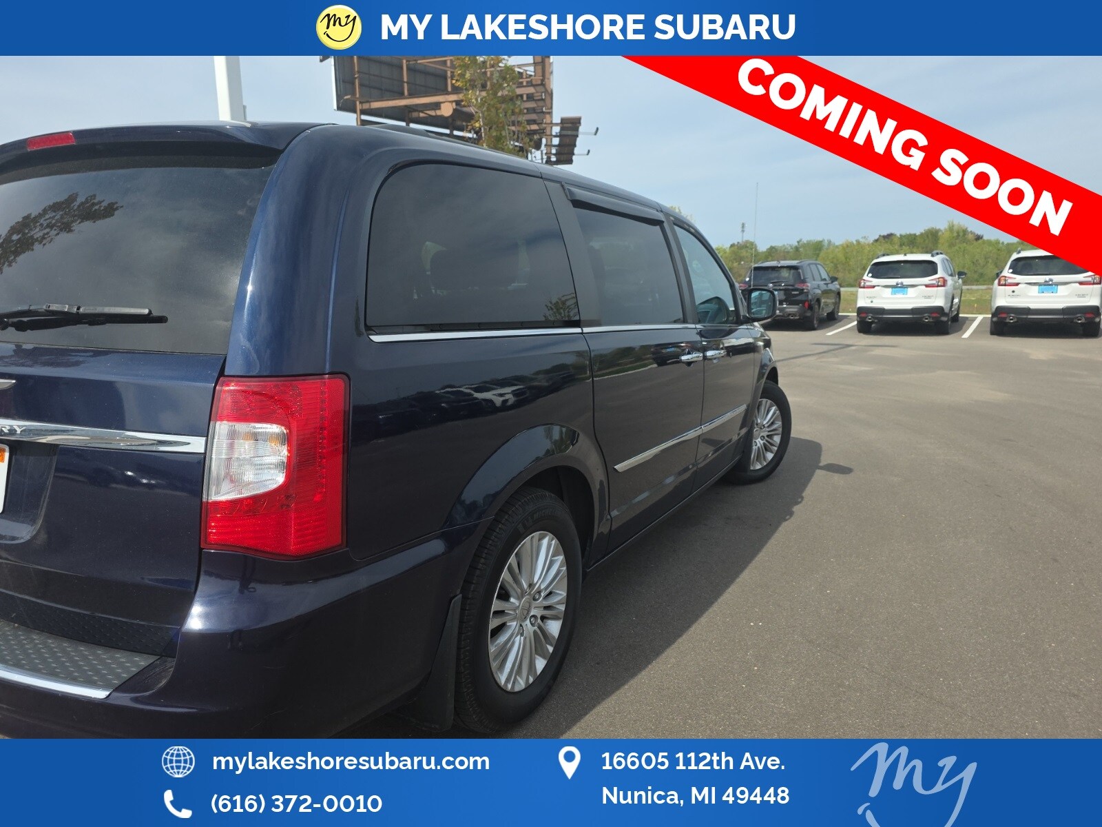 2013 Chrysler Town & Country photo 4