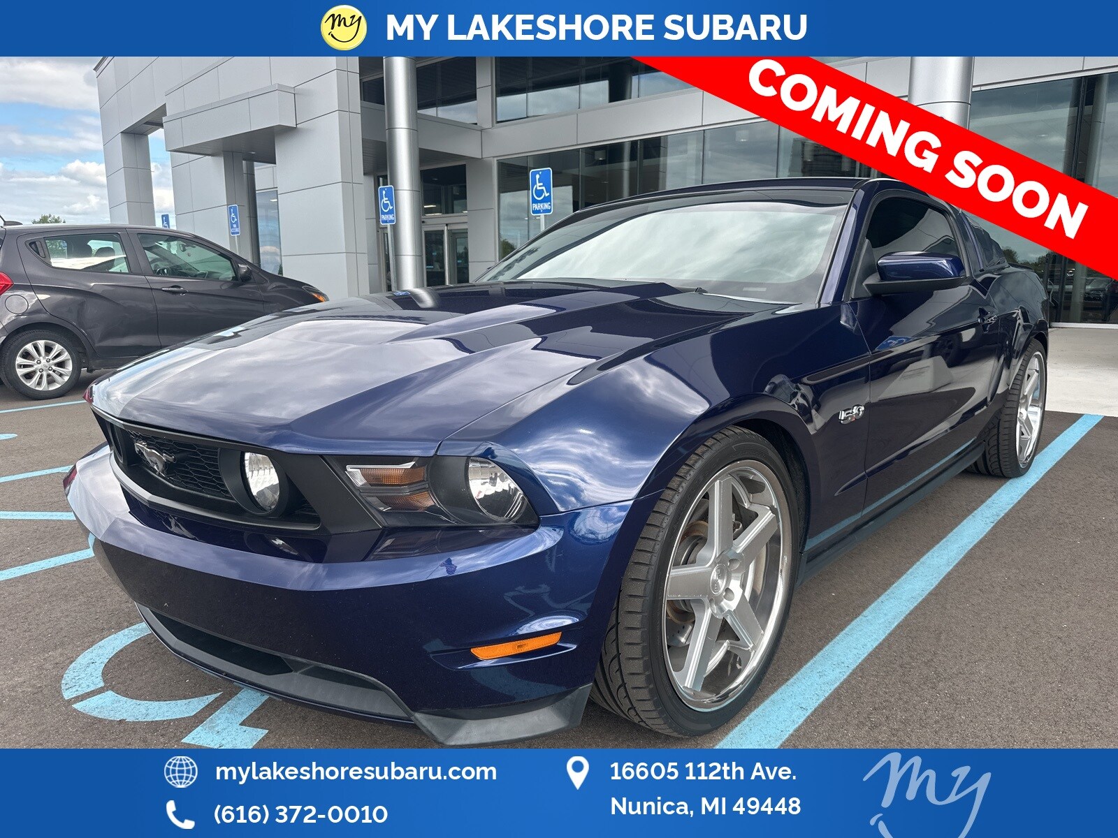 2012 Ford Mustang GT Premium photo 3
