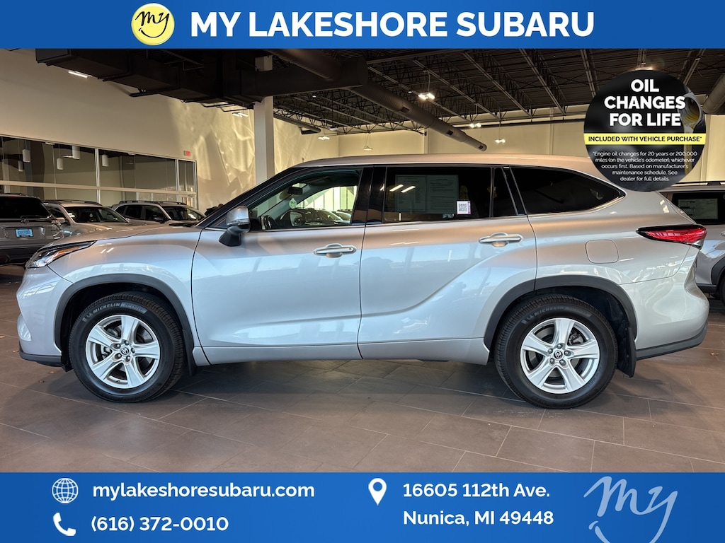 Used 2021 Toyota Highlander LE SUV