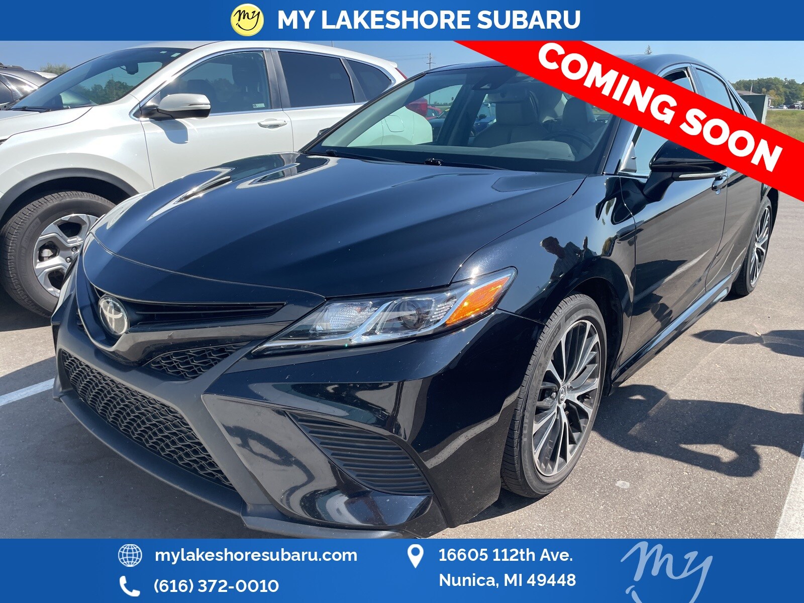 2020 Toyota Camry SE photo 3