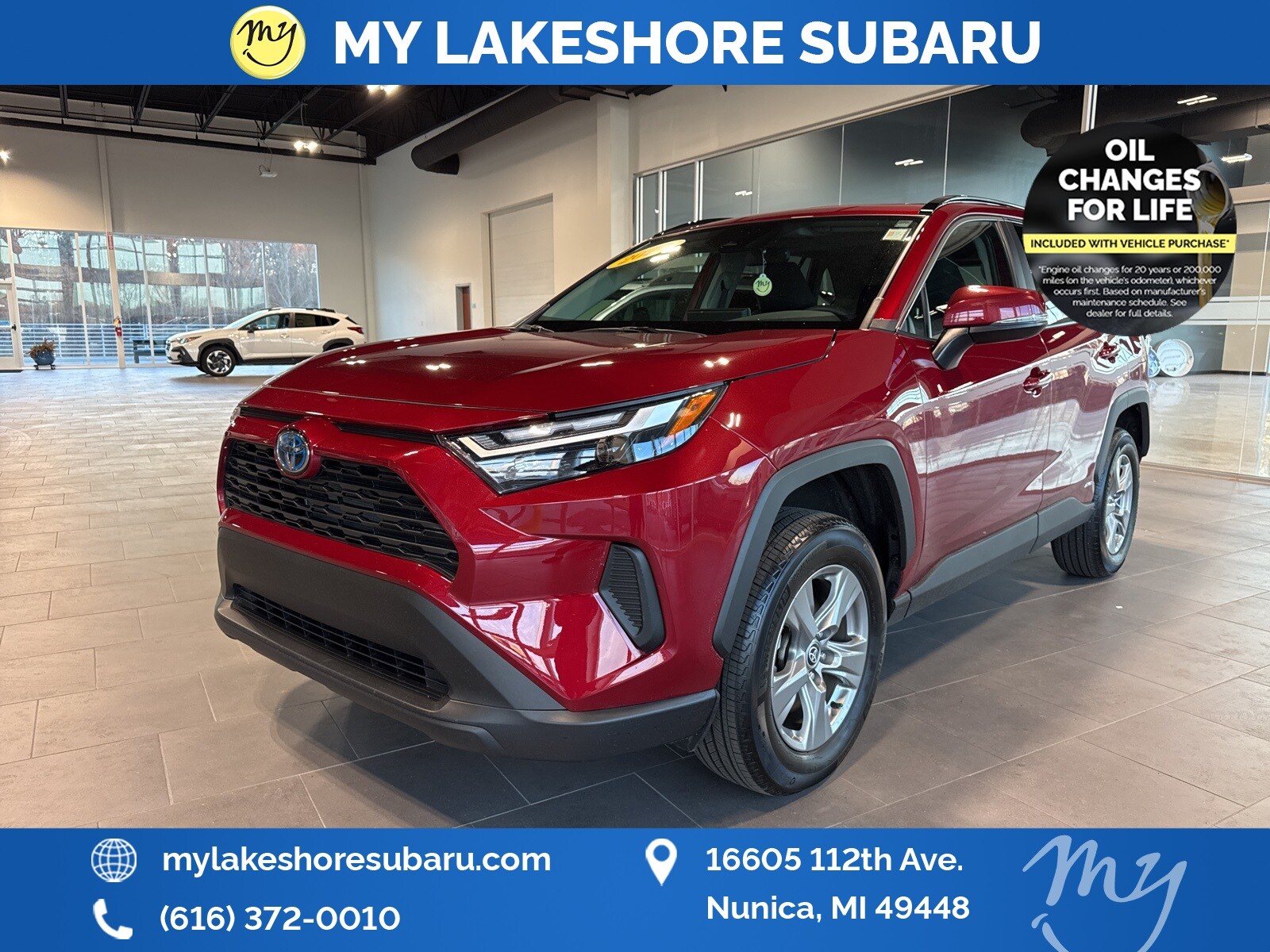 2024 Toyota RAV4 Hybrid XLE photo 3