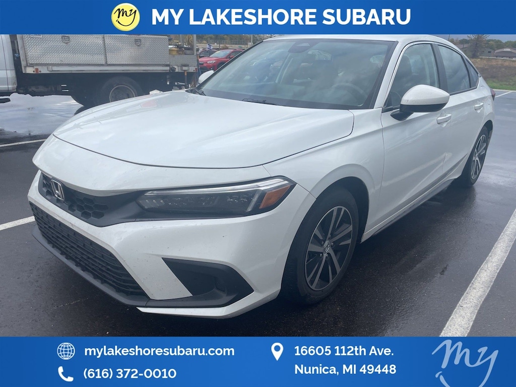 2023 Honda Civic LX Hatchback photo 2