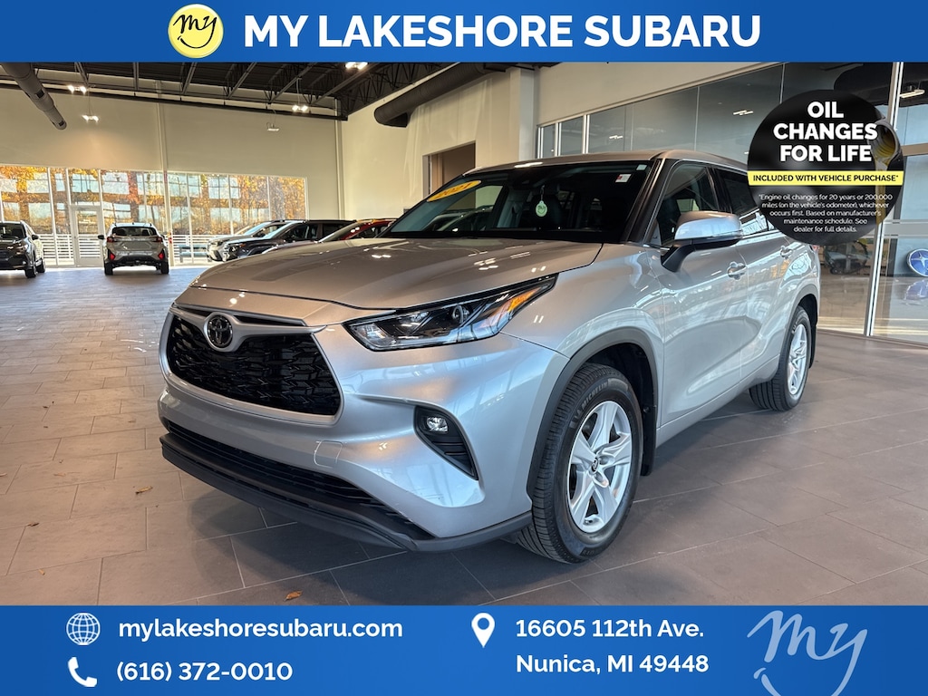 Used 2021 Toyota Highlander LE SUV