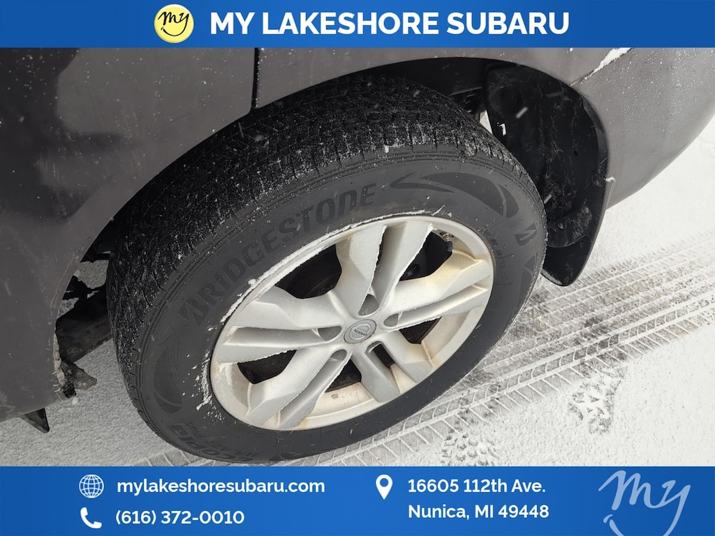 2013 Nissan Rogue SV photo 4