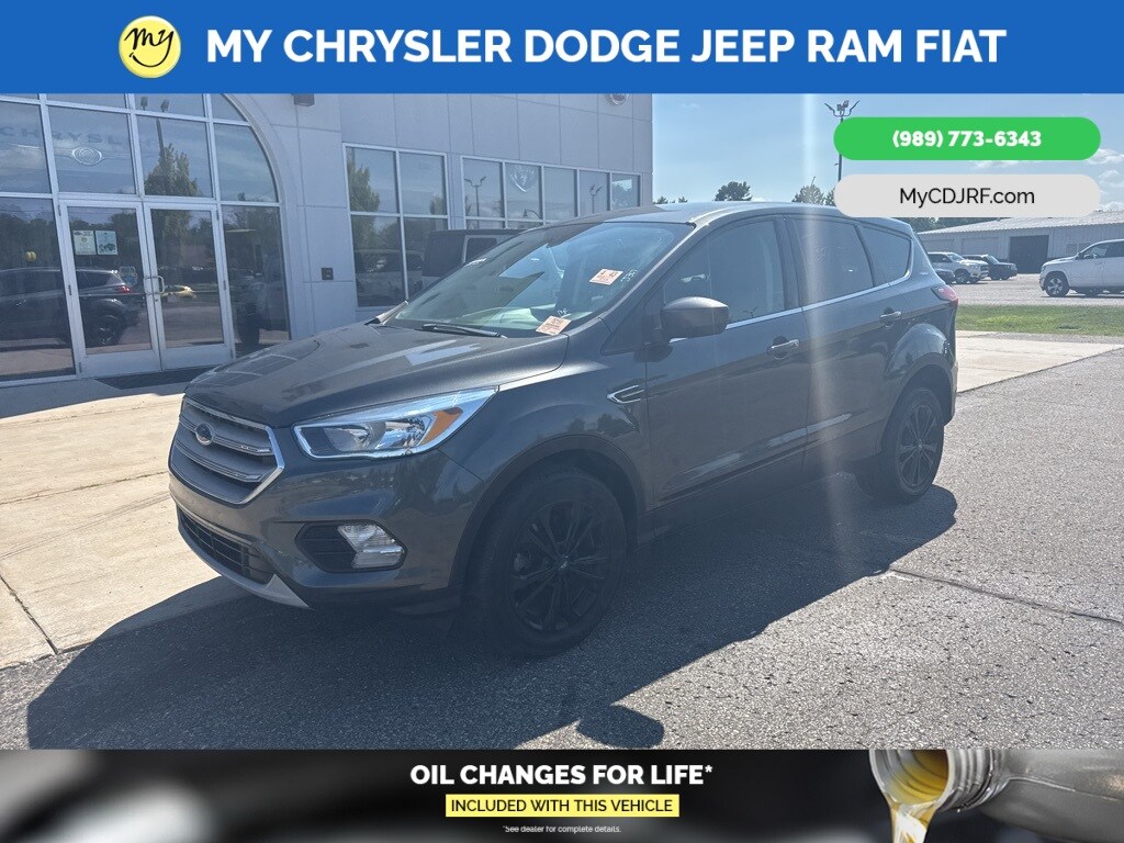 Used 2019 Ford Escape SE with VIN 1FMCU9GD8KUC00727 for sale in Mount Pleasant, MI