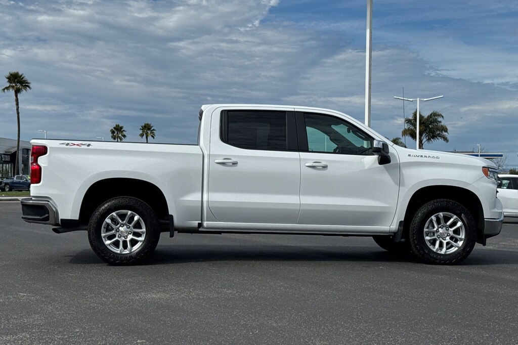 New 2026 Chevrolet Silverado 1500 LT w/1LT Truck Crew Cab