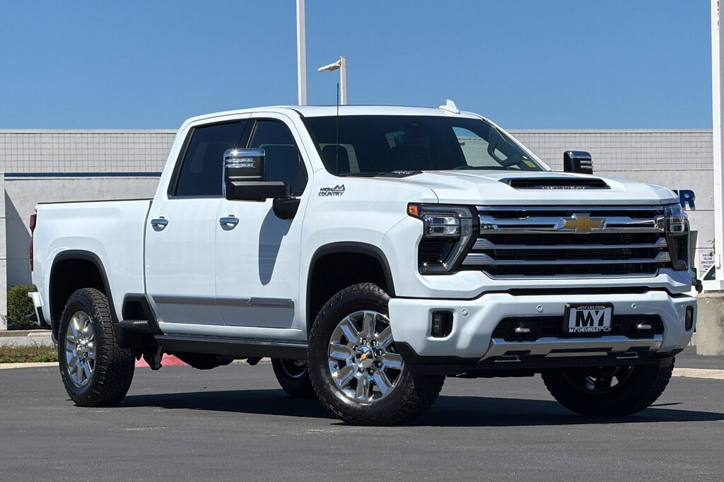 New 2026 Chevrolet Silverado 2500 HD High Country Truck Crew Cab