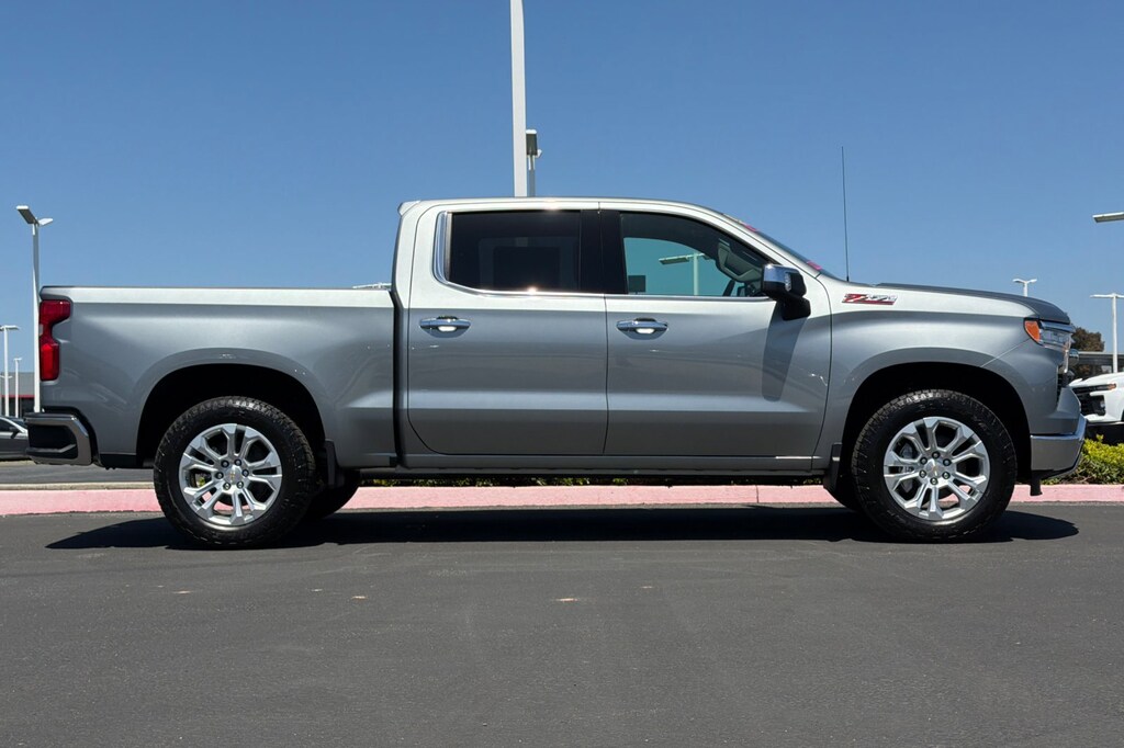 New 2026 Chevrolet Silverado 1500 LTZ Truck Crew Cab