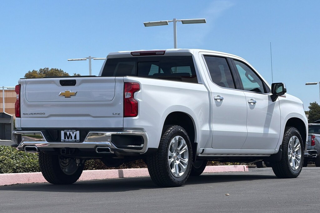 New 2026 Chevrolet Silverado 1500 LTZ Truck Crew Cab