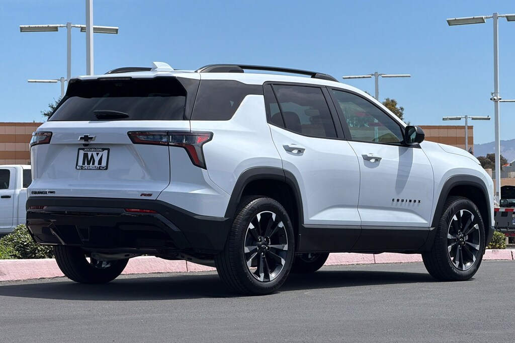New 2027 Chevrolet Equinox RS SUV