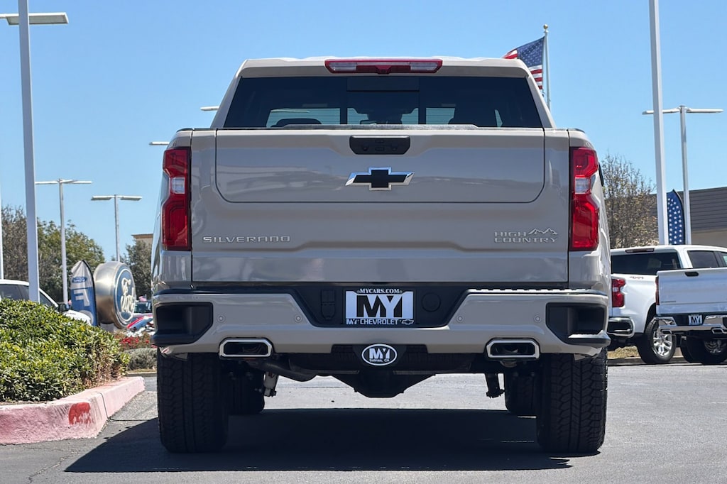New 2026 Chevrolet Silverado 1500 High Country Truck Crew Cab