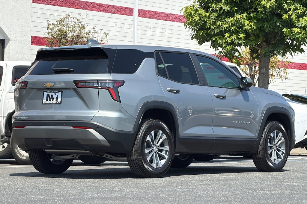 New 2027 Chevrolet Equinox LT SUV