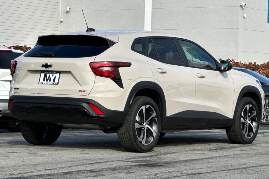 New 2026 Chevrolet Trax 1RS SUV