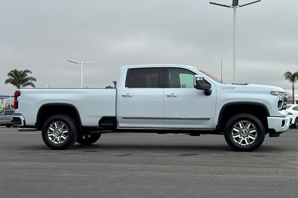 New 2026 Chevrolet Silverado 3500 HD High Country Truck Crew Cab