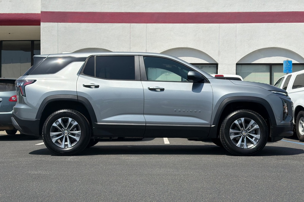 New 2027 Chevrolet Equinox LT SUV