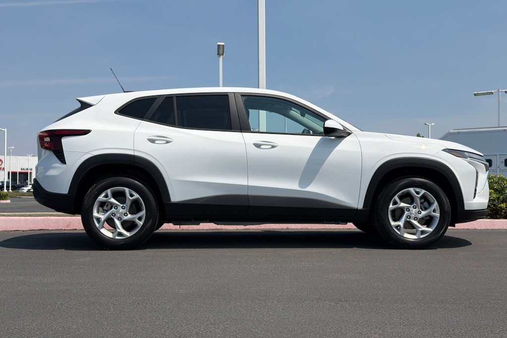 New 2026 Chevrolet Trax LS SUV