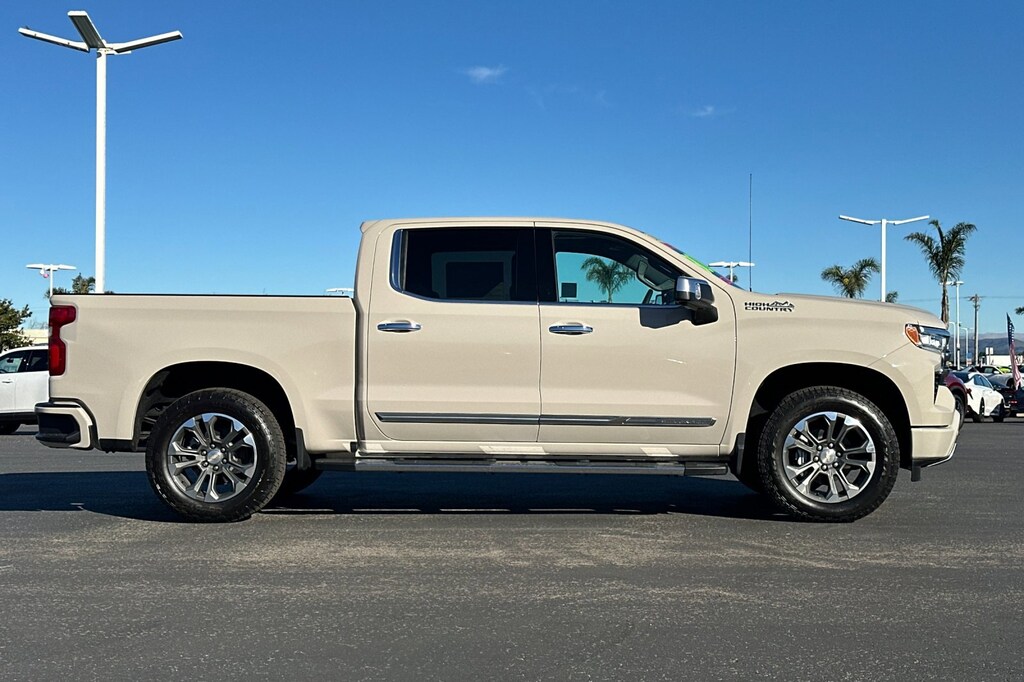 New 2026 Chevrolet Silverado 1500 High Country Truck Crew Cab