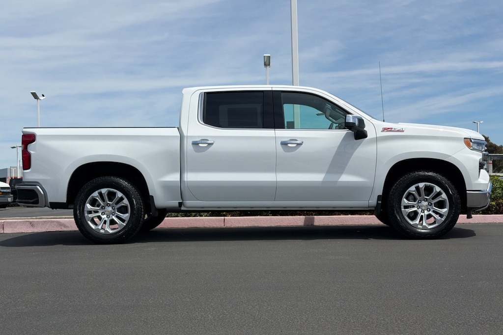 New 2026 Chevrolet Silverado 1500 LTZ Truck Crew Cab