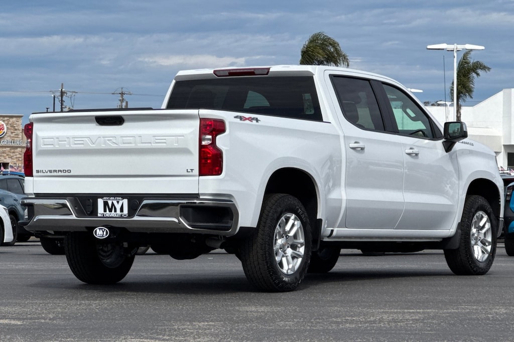 New 2026 Chevrolet Silverado 1500 LT w/1LT Truck Crew Cab
