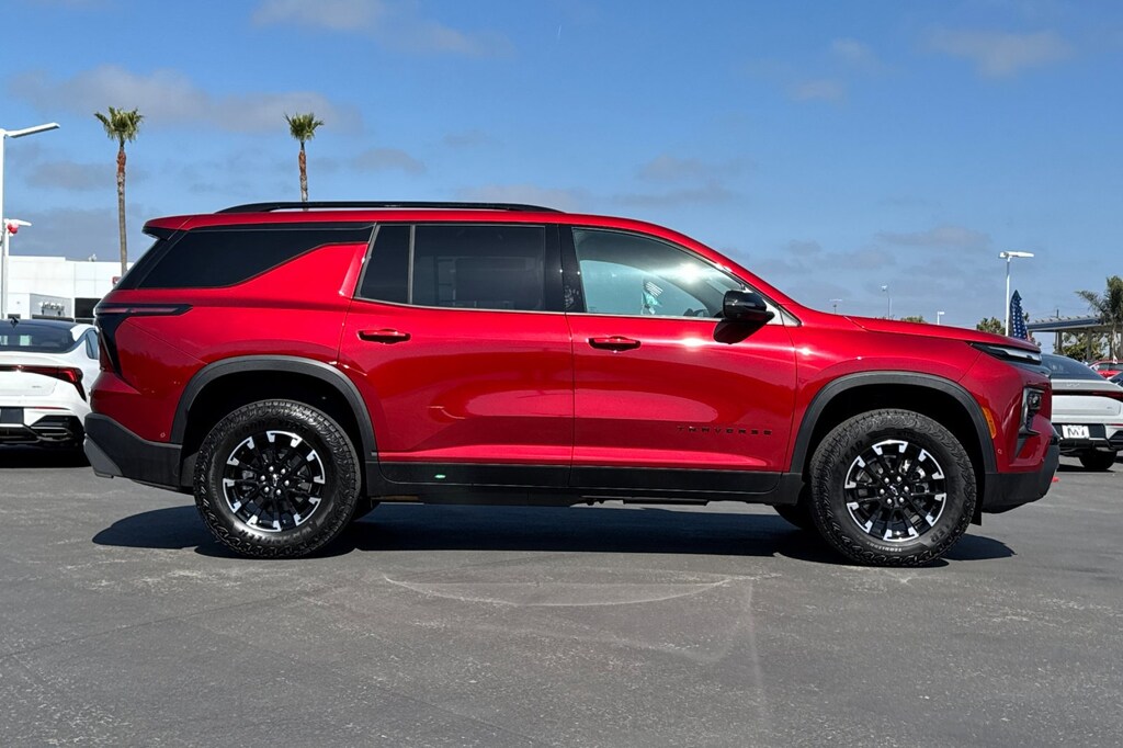 New 2025 Chevrolet Traverse Z71 SUV