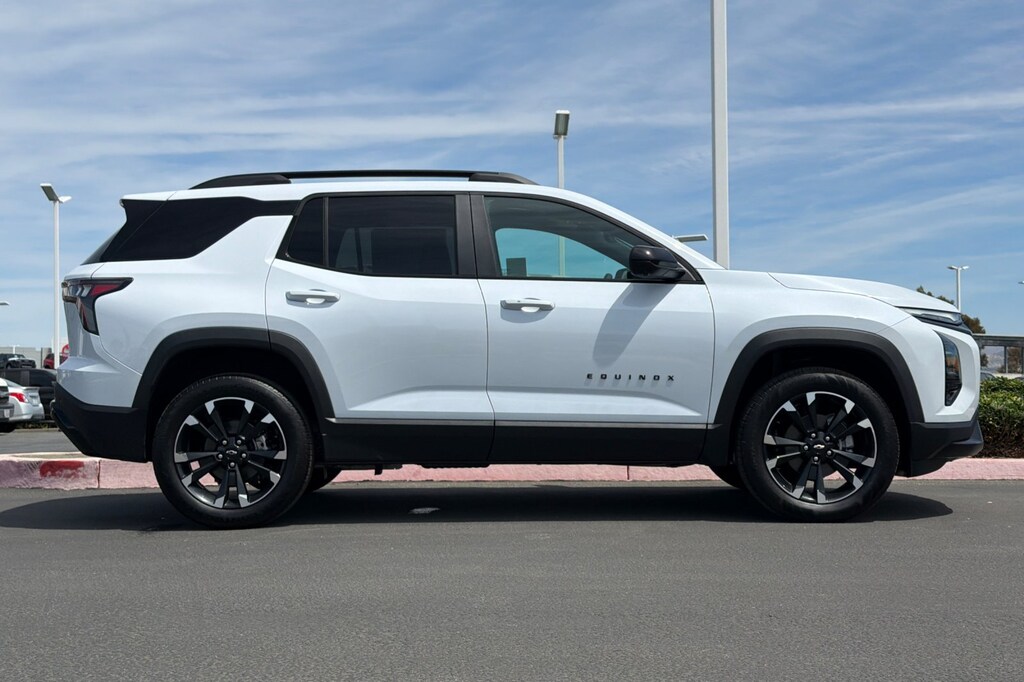 New 2027 Chevrolet Equinox RS SUV