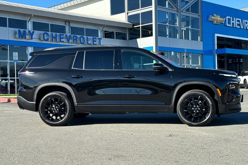 New 2026 Chevrolet Traverse LT SUV