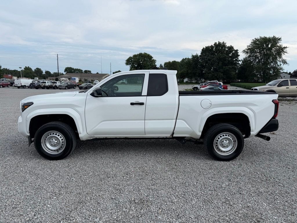 Used 2025 Toyota Tacoma SR Truck XtraCab