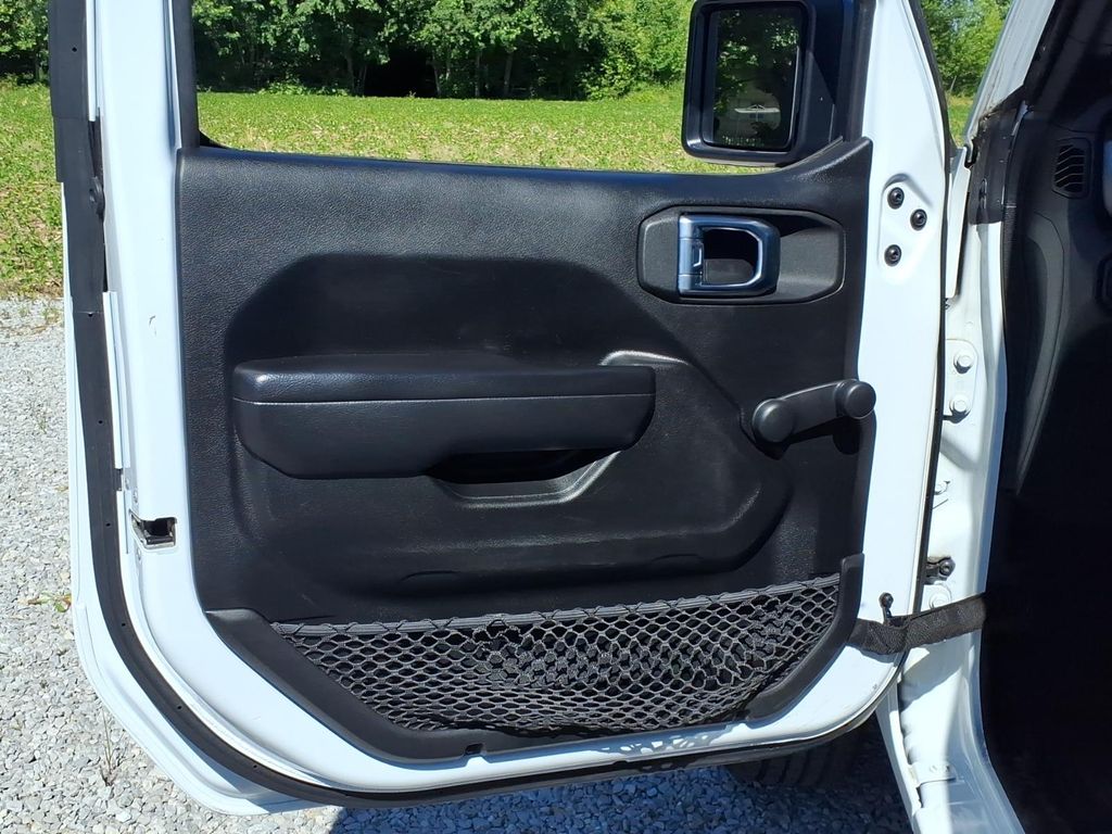 2023 Jeep Wrangler 4-Door Sport - Photo 20